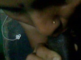 Desi maid gives a blowjob and gets a cumshot on her face