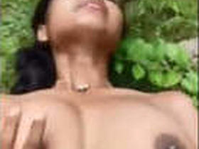 Indian girl loses her virginity in a public place