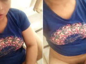 Indian desi housewife pleasures herself with a sex toy