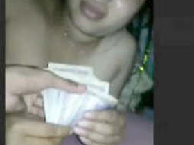 Bangladeshi bhabi gets money for sex