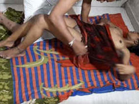 Desi Indian girl's part in sucking and fucking video