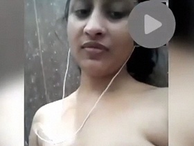 Cute Bengali girl shares nude selfies with a guy