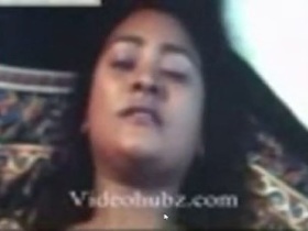 Tamil actress Shaquila flaunts her ample bosom