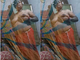 Desi Bhabhi's exclusive boob reveal