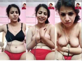 Watch a stunning south Indian bhabhi flaunt her big boobs in a video call