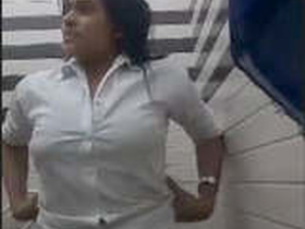 Desi girl dares her boyfriend to strip in public