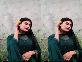 Amateur Indian girl flaunts her boobs on VK