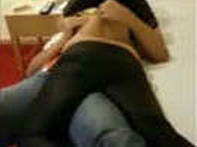 Indian girl Riya gets intimate with her boyfriend in a hotel room