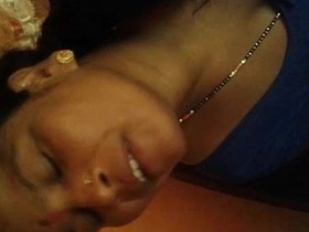 Desi aunty's XXX video with bhojpuri flavor