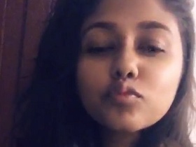Indian girls take risqué nude selfies at guesthouse