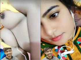 Cute Indian girl flaunts her assets on VK