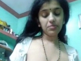 Mature Indian wife's full-body exposure by lover in cheating sex video