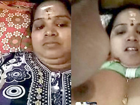 Desi auntie gets naughty on video call
