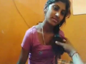 Local Indian girl records homemade sex video