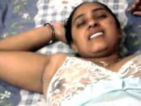 Hindi bhabhi moans with sound in porn video