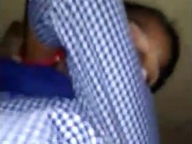 Friendly sister gets a quick and satisfying fuck