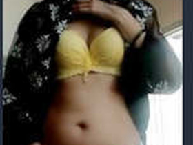 A Pakistani girl reveals her buttocks and genitals