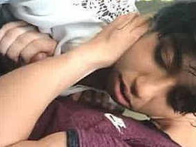 Pakistani girl enjoys giving head to her Indian boyfriend