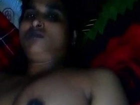 Experience the ultimate pleasure with a hot Indian babe