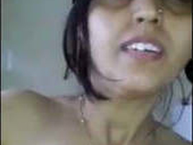 Bhabhi's solo fingering session for her lover