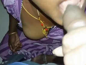 Amateur Tamil bhabhi gives a hot blowjob