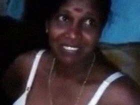 Desi babe with big breasts strips naked in Kerala video