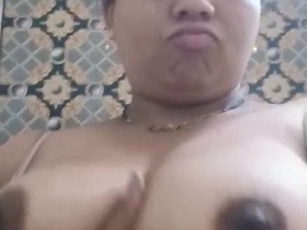 Unfulfilled wife reveals her breasts and vagina