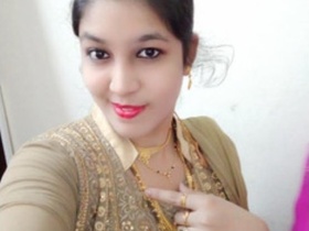 Stunning bhabhi gets fucked in MMS