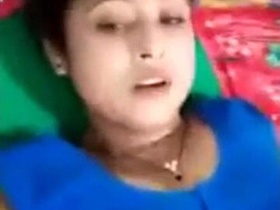Bhabhi has less pussy sex in this video