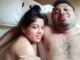 Couple sends MMS messages while having sex in a hotel room
