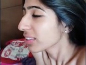 A Pakistani wife gives a blowjob to a big cock