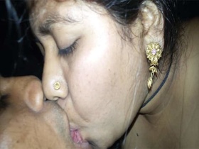 Bangladeshi couple enjoys steamy Bangla sex video