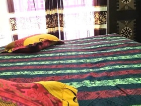 Beautiful secretary Desi gets intimate with her boss at work