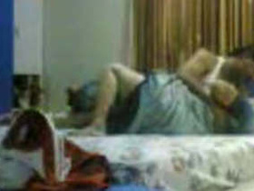 Mature bhabhi cheats on her husband with her driver