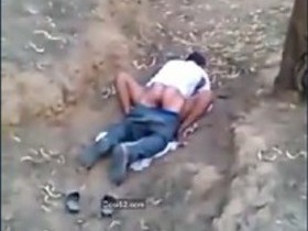 Indian girl gets fucked in the great outdoors