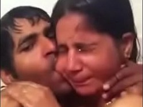 Desi aunty enjoys shower sex with nephew