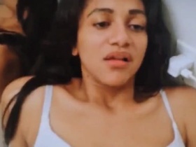 College girl enjoys anal sex in Indian video