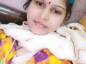 Indian Bhabhi's livecam sex with big boobs and horny desires