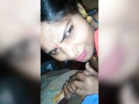 Desi bhabhi from the countryside gives a cock sucking blowjob to her master at home