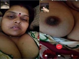 Exclusive video of horny Desi bhabhi flaunting her big breasts to her lover