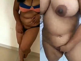 Naked aunty enjoying bath in beauty salon