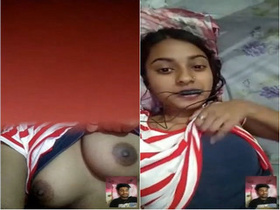 Desi girl flaunts her body on Facebook in exclusive video