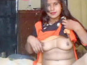 Desi newlyweds' cute nude video for husband