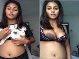 Exclusive video of a cute Tamil girl baring it all on camera