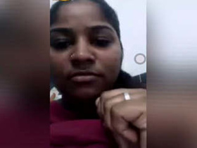 Horny Tamil girl pleasures herself on video call