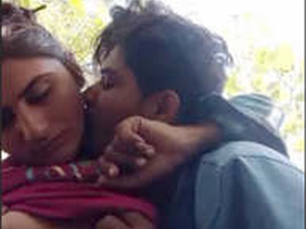 Amateur Indian couple gets wild in the outdoors