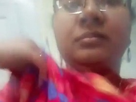 Big-breasted Tamil teacher goes nude at home
