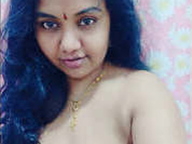 Exclusive Tamil milf wife in HD video