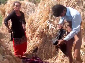 Indian village girl Randi gets caught having sex