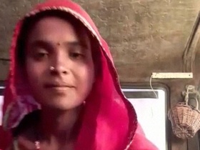 Indian girl uses brinjal to masturbate in video